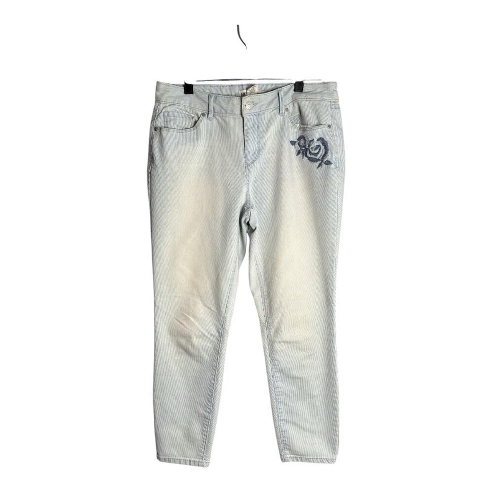 Artisan NY Blue and White Striped Straight Leg Jeans Embroidered Detail 6